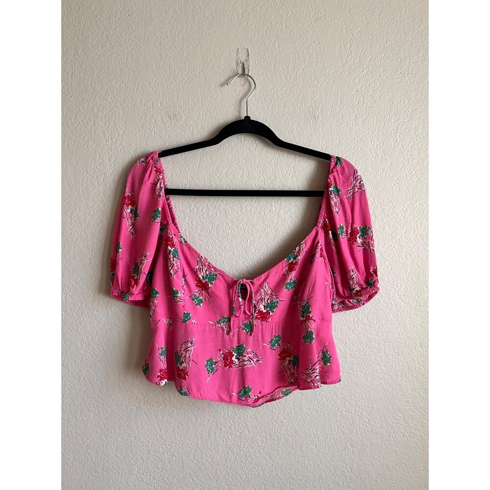 Zara Floral Crop Top in Pink Size LARGE